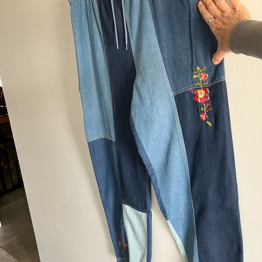 Democracy Patchwork Embroidered Jeans L - image 6